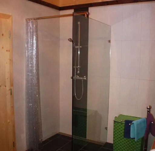 シャレー Huter ヴェンス